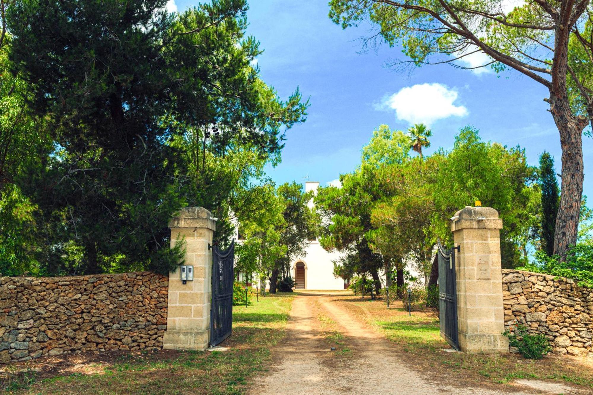 Tenuta Afra Squinzano Экстерьер фото