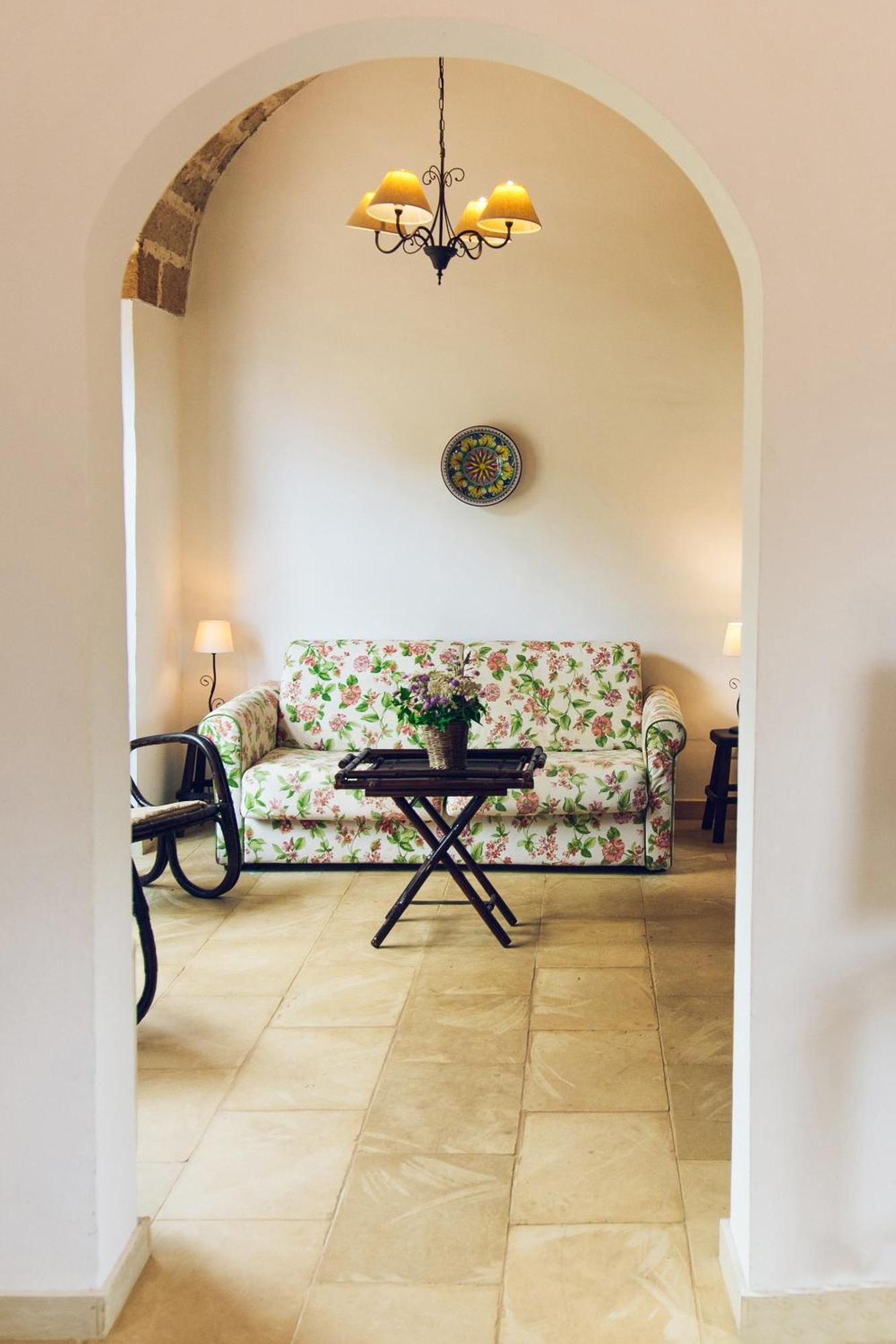 Tenuta Afra Squinzano Экстерьер фото